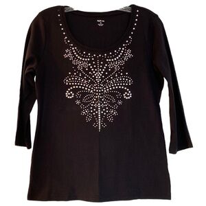 Tee shirt womans black silver studs front 3/4 sleeves scoop neck cotton Medium